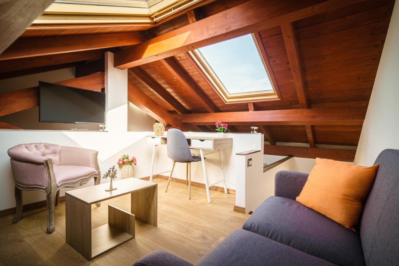 Monsuite Relais - Chalet Monserrato Exteriör bild